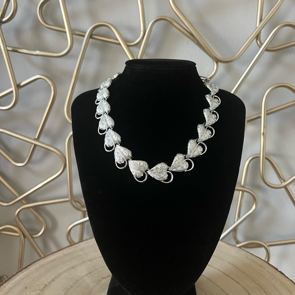 Vintage 1960s Pegasus CORO Silver Necklace